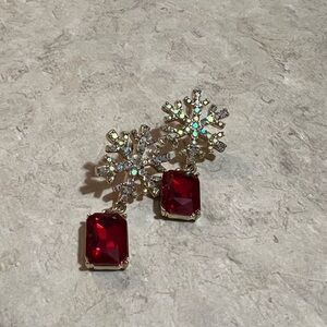 Betsey Johnson snowflake earrings